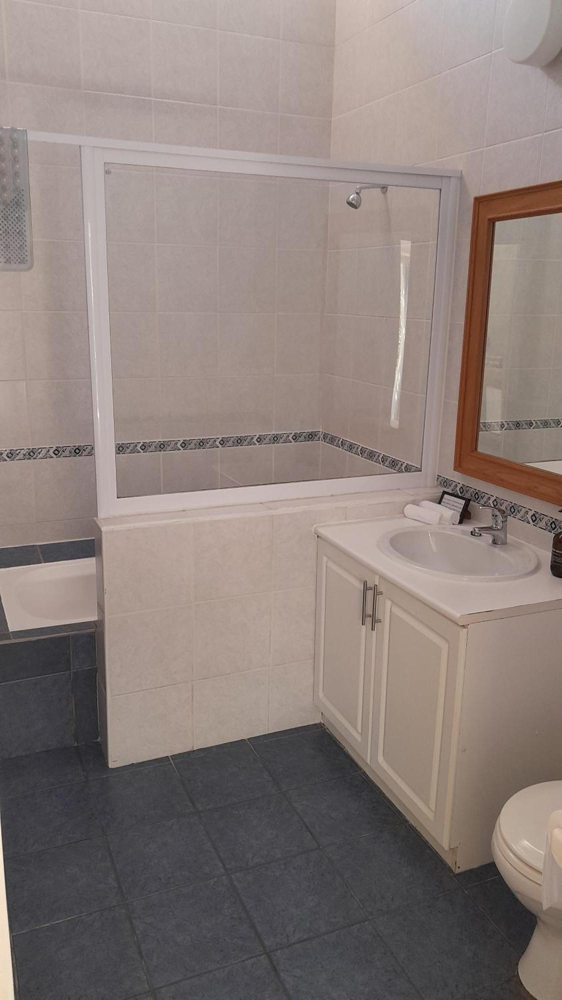 האוט ביי Brightwater Lodge חדר תמונה